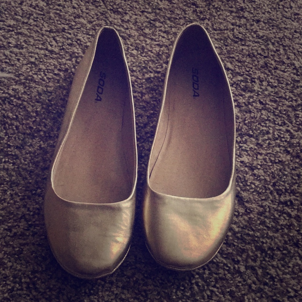 Gold flats